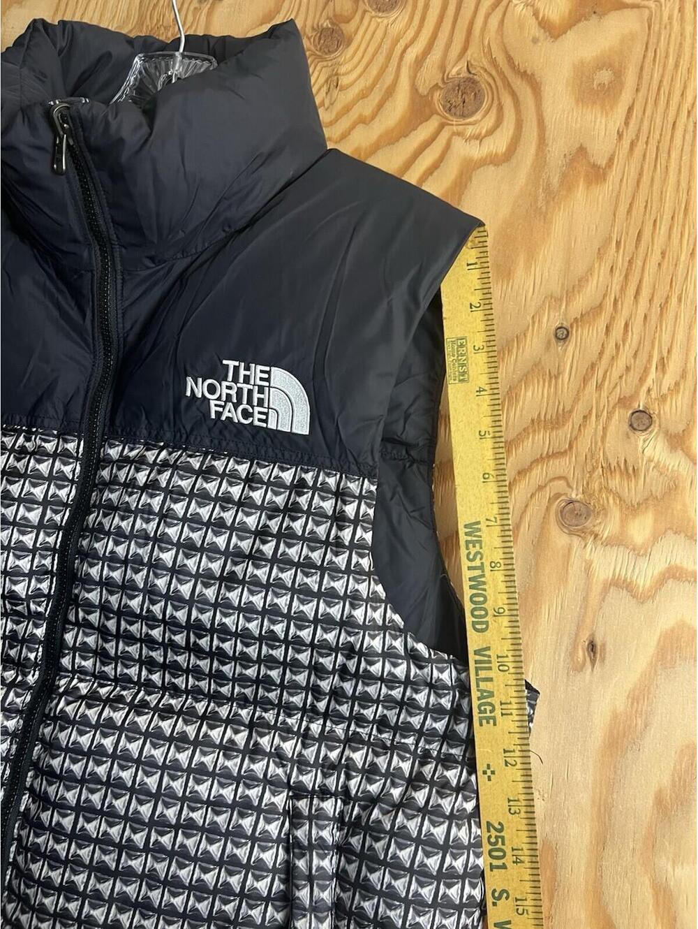 Supreme x The North Face Studded Nuptse Vest Mens M Black Puffer Hoody Jacket - Picture 14 of 15